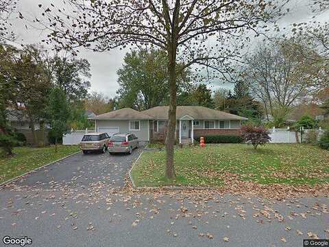 Middle, HUNTINGTON, NY 11743