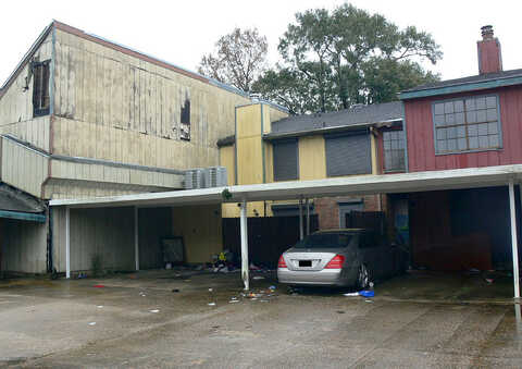 Chimney Wood, NEW ORLEANS, LA 70126