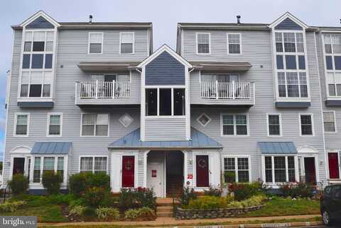 Tolson Place 303, Woodbridge, VA 22192