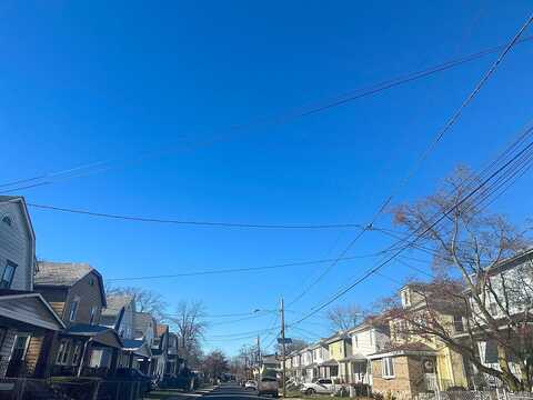 Oliver, TRENTON, NJ 08618