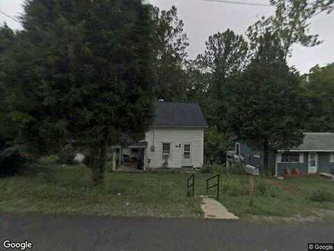 Brook, BROOKNEAL, VA 24528