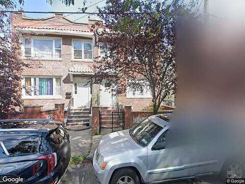 Eggert Pla, Far Rockaway, NY 11691