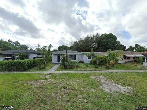 161St, NORTH MIAMI BEACH, FL 33162