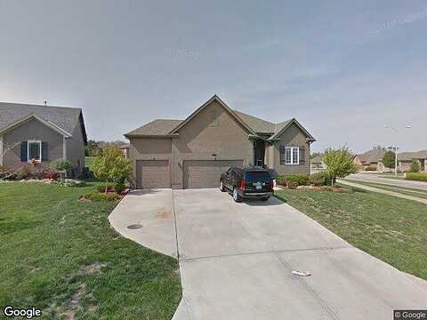 Glen Eyrie St, Olathe, KS 66061