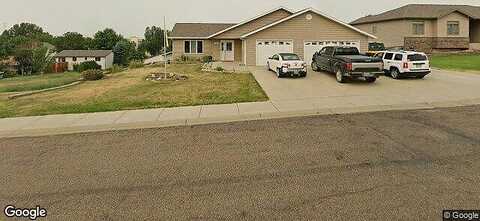 4Th, DICKINSON, ND 58601