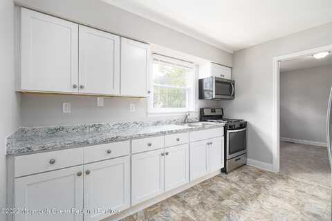 6Th, HOWELL, NJ 07731