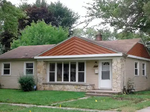Anthony, HAZEL CREST, IL 60429