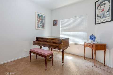 Avenue H5, LANCASTER, CA 93534