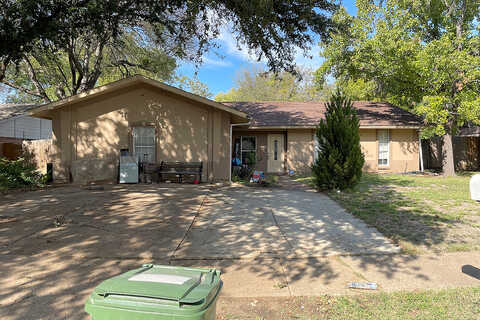 Guinevere, ARLINGTON, TX 76014