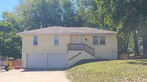 19Th, OAK GROVE, MO 64075