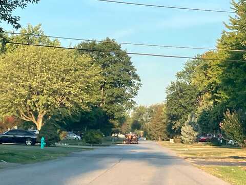 Keystone, INDIANAPOLIS, IN 46203