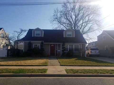 State St, Valley Stream, NY 11580