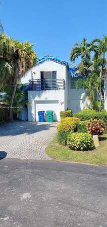 212Th, MIAMI, FL 33179