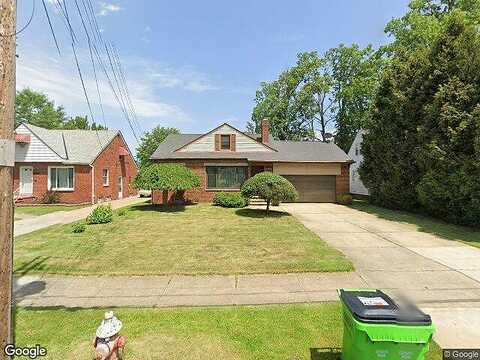 Faringdon Avenue, Euclid, OH 44132