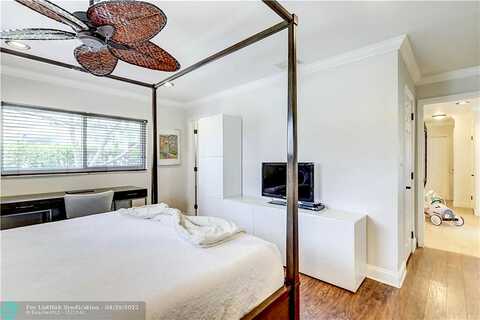 14Th, POMPANO BEACH, FL 33062