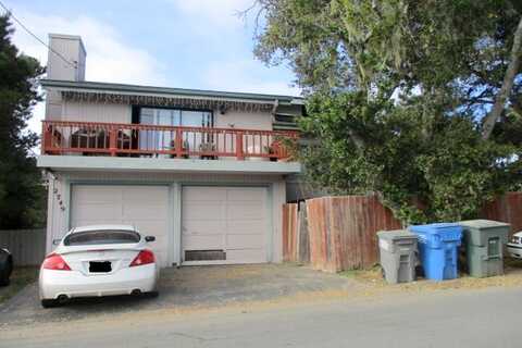 Pineridge Dr, CAMBRIA, CA 93428