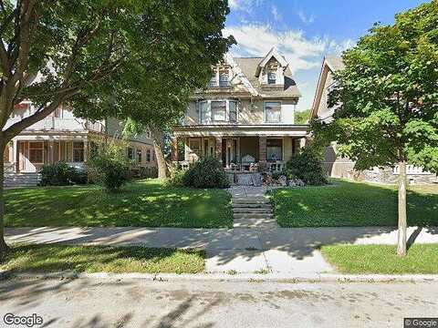 Mckinley, MILWAUKEE, WI 53208