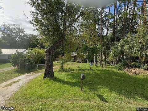 Pine, PALATKA, FL 32177