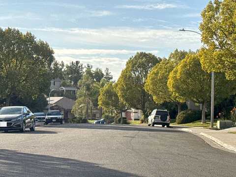 Pasos, TEMECULA, CA 92591