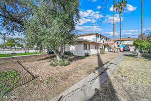 W Northern Avenue 4, Phoenix, AZ 85051