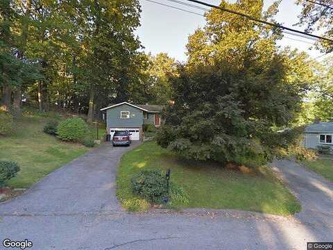 Parkway, CORTLANDT MANOR, NY 10567