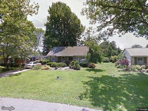 Village, LANCASTER, PA 17601