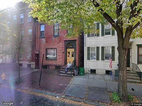 S 5Th St, READING, PA 19602