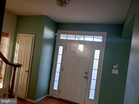 Colonial, CHARLES TOWN, WV 25414