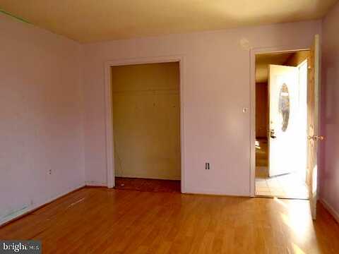 Thomas, SHADY SIDE, MD 20764