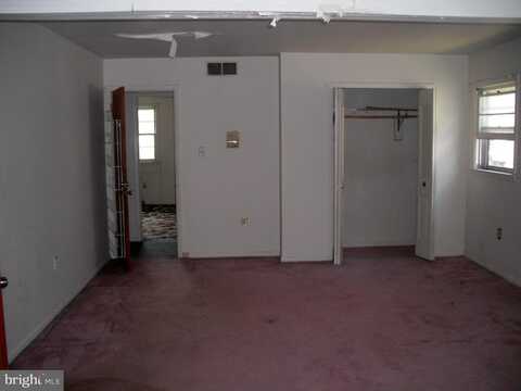 5Th, BURLINGTON, NJ 08016