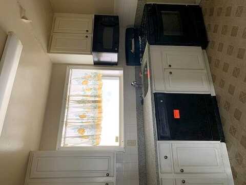 Leverett, OXON HILL, MD 20745