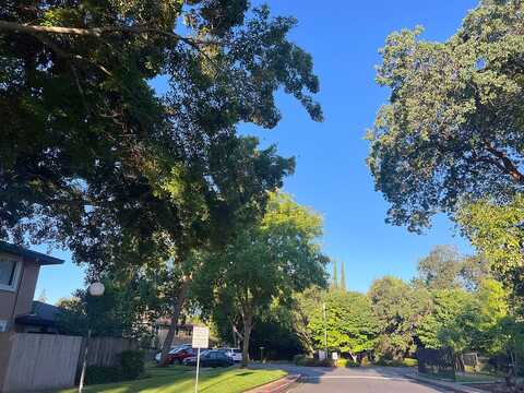 Peppermill, SACRAMENTO, CA 95841