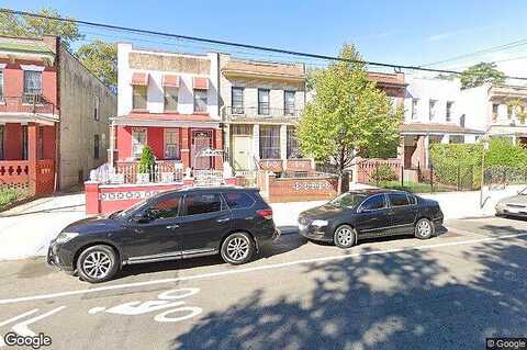 Saratoga, BROOKLYN, NY 11212