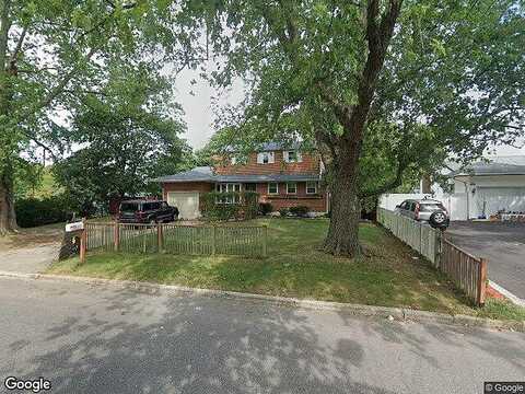 Chestnut, CENTRAL ISLIP, NY 11722