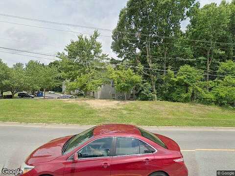 Glendale Dr D, Greensboro, NC 27417