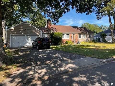 Cedar, MASSAPEQUA, NY 11758