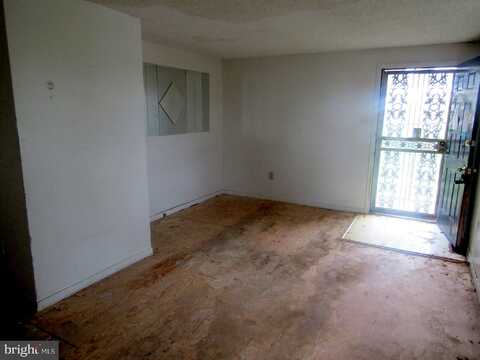 Carrington, CAPITOL HEIGHTS, MD 20743