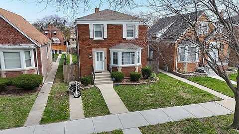 Spaulding, CHICAGO, IL 60652
