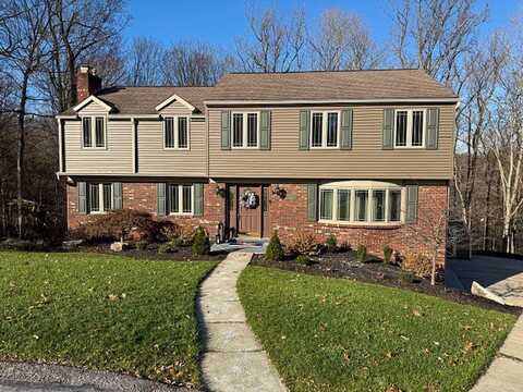 153 Hidden Valley Dr, West View, PA 15237