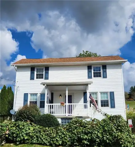 7 3rd St, Ligonier, PA 15658