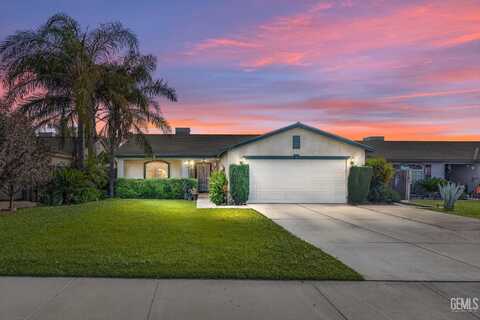 1401 Berkshire Road, Bakersfield, CA 93307