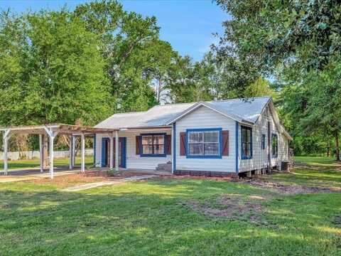 388 E Main St, Zavalla, TX 75980