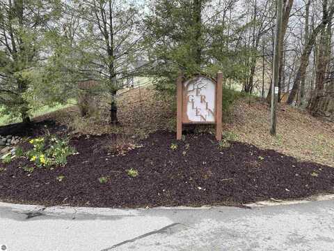 846 SHAMROCK LANE, TRAVERSE CITY, MI 49696