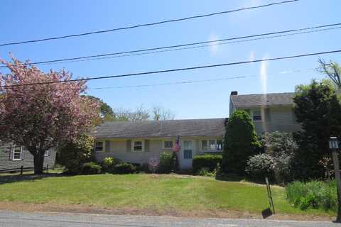 20 Lakeside Terrace, Harwich, MA 02645