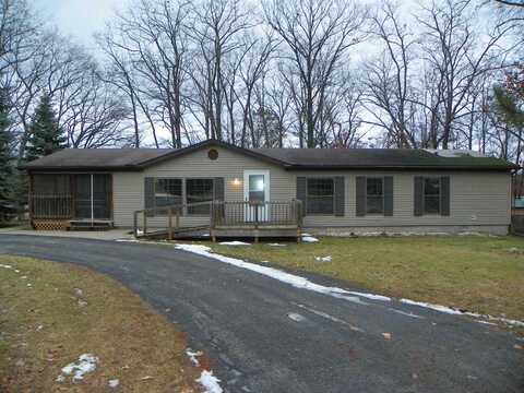 3190 HELEN, Harrison, MI 48625