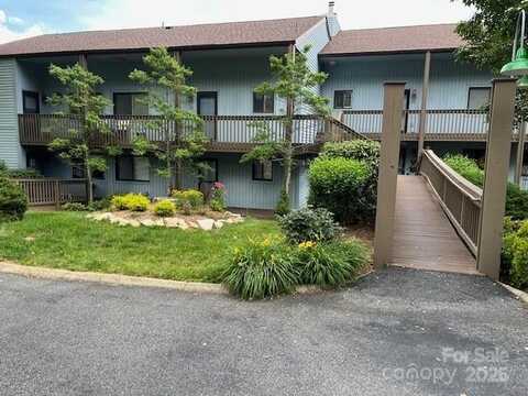 87 Willow Road, Waynesville, NC 28786