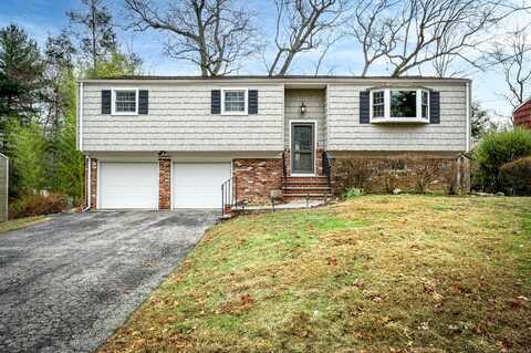 125 Buckingham Drive, Stamford, CT 06902