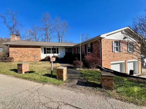 1213 6th Ave, Williamson, WV 25661