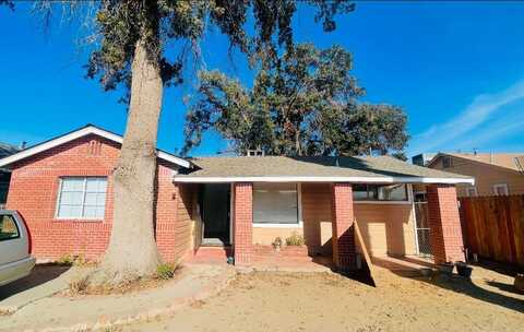 273 Sacramento Street E, Coalinga, CA 93210