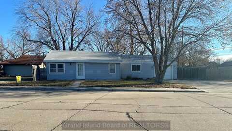 1103 E 7th St, Grand Island, NE 68801